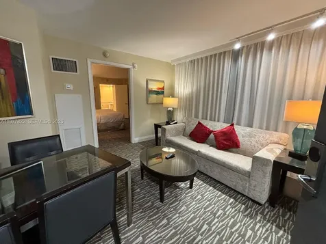2670 E Sunrise Boulevard Fort Lauderdale FL 33304