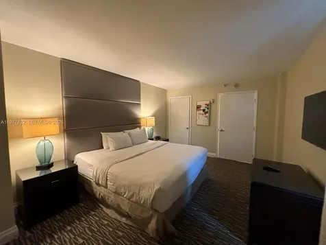2670 E Sunrise Boulevard Fort Lauderdale FL 33304