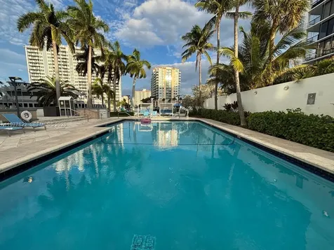 2670 E Sunrise Boulevard Fort Lauderdale FL 33304