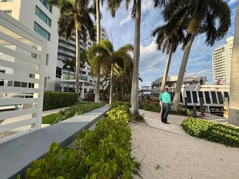 2670 E Sunrise Boulevard Fort Lauderdale FL 33304