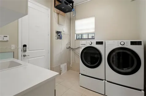 7573 NW 113th Avenue Parkland FL 33076