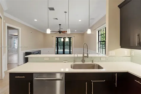 7573 NW 113th Avenue Parkland FL 33076