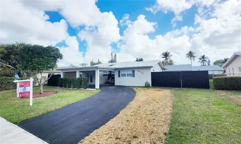 8116 NW 72nd Avenue Tamarac FL 33321