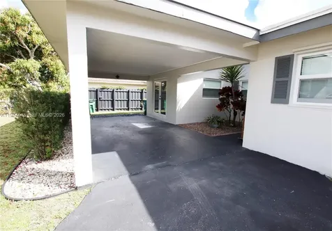 8116 NW 72nd Avenue Tamarac FL 33321