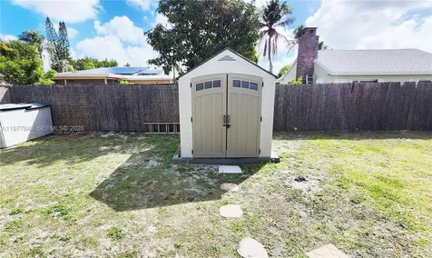 8116 NW 72nd Avenue Tamarac FL 33321