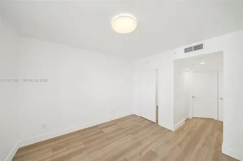 4775 Collins Avenue Miami Beach FL 33140