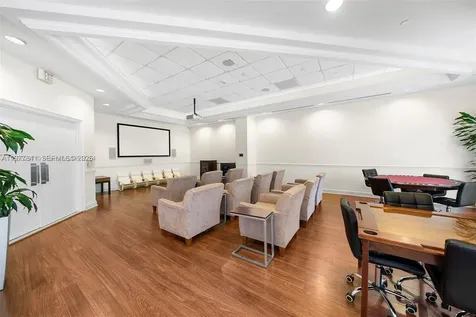 4775 Collins Avenue Miami Beach FL 33140