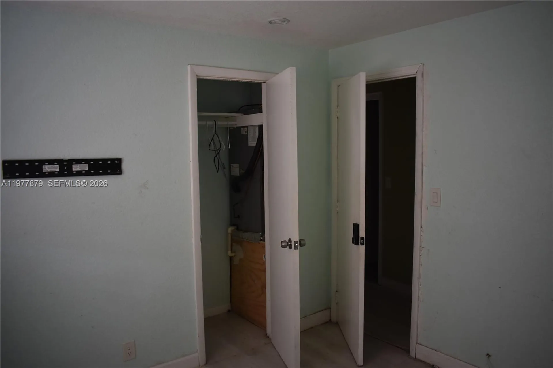 2121 NW 26th Avenue Fort Lauderdale FL 33311