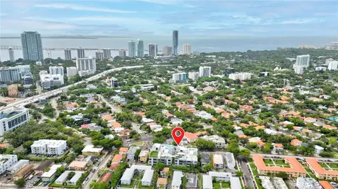 545 SW 11th Street Miami FL 33129