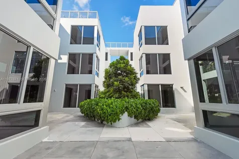 545 SW 11th Street Miami FL 33129