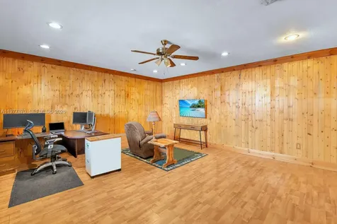 2030 NW 91st Terrace Pembroke Pines FL 33024