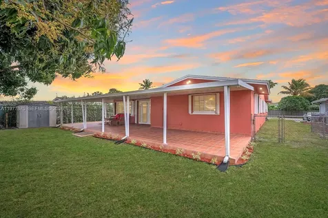 2030 NW 91st Terrace Pembroke Pines FL 33024
