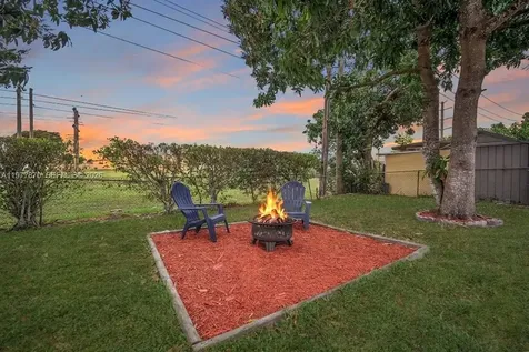 2030 NW 91st Terrace Pembroke Pines FL 33024