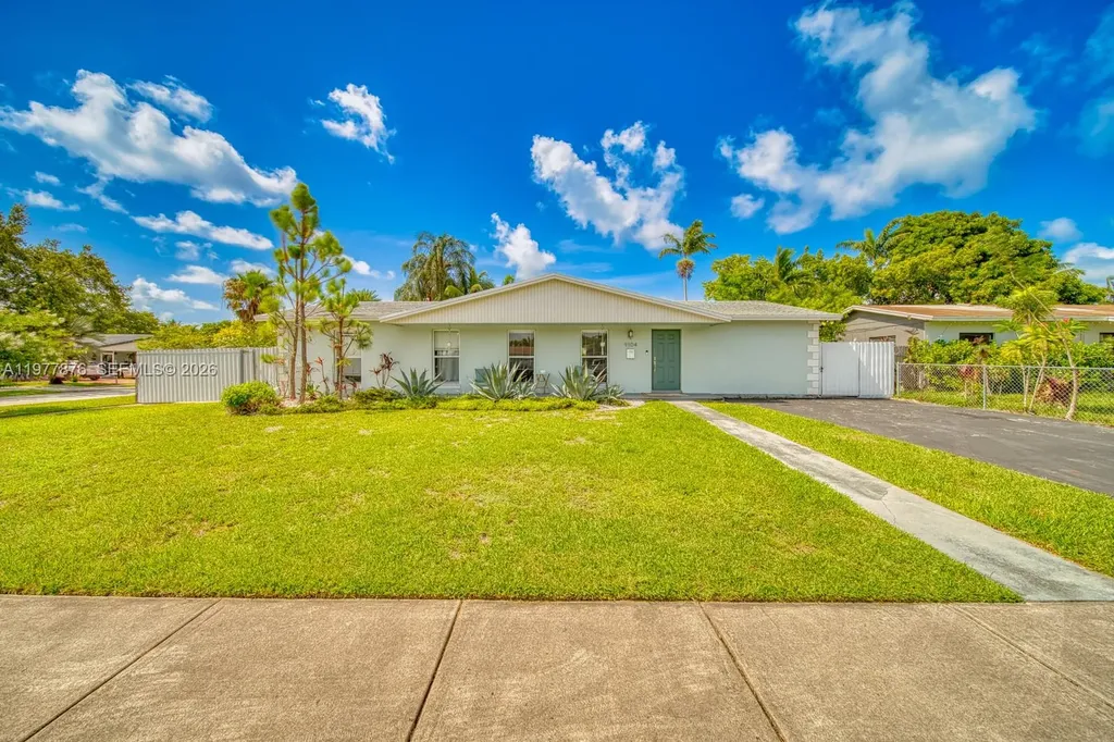 9104 SW 180th Street Palmetto Bay FL 33157