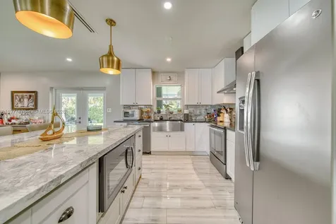 9104 SW 180th Street Palmetto Bay FL 33157