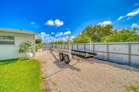 9104 SW 180th Street Palmetto Bay FL 33157
