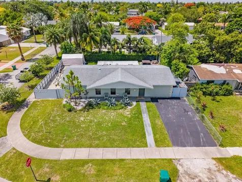 9104 SW 180th Street Palmetto Bay FL 33157
