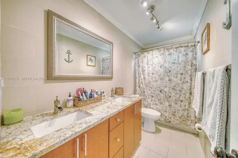 9104 SW 180th Street Palmetto Bay FL 33157