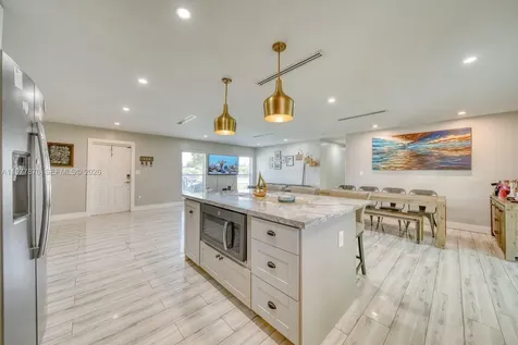 9104 SW 180th Street Palmetto Bay FL 33157