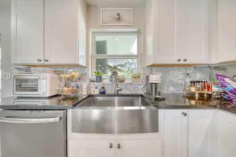 9104 SW 180th Street Palmetto Bay FL 33157