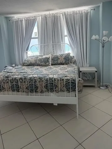 5601 Collins Avenue Miami Beach FL 33140