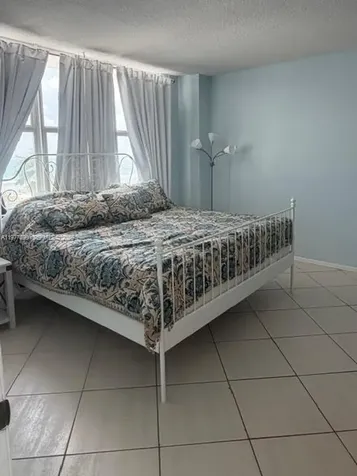5601 Collins Avenue Miami Beach FL 33140