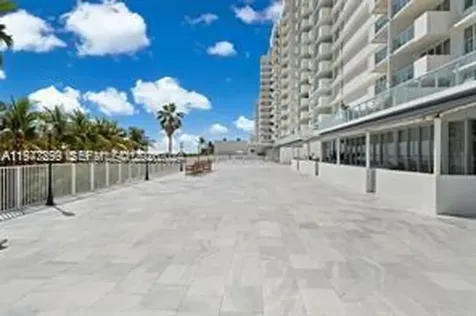 5601 Collins Avenue Miami Beach FL 33140