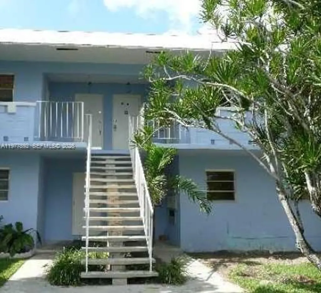 7570 SW 82nd Street Miami FL 33143