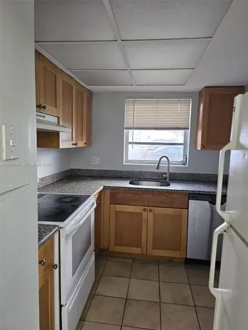 7570 SW 82nd Street Miami FL 33143