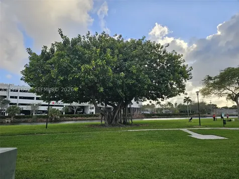 7570 SW 82nd Street Miami FL 33143
