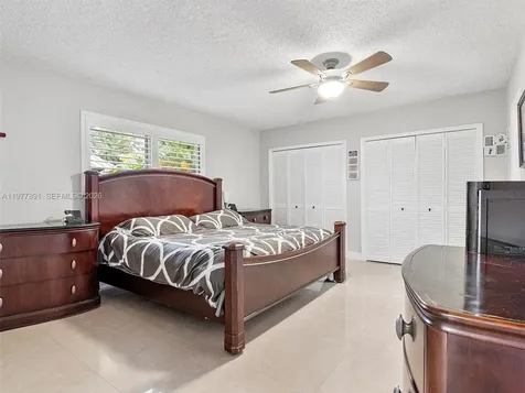 5620 SW 9th Street Plantation FL 33317