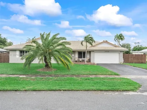 5620 SW 9th Street Plantation FL 33317