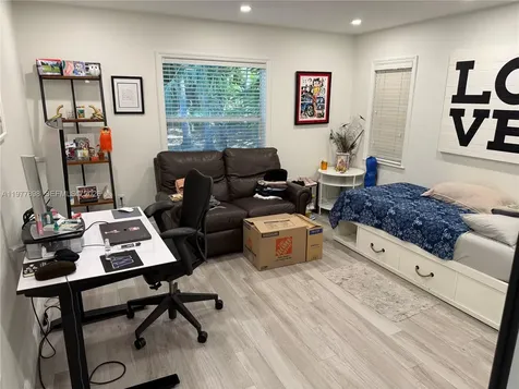 6399 SW 100th Street Pinecrest FL 33156