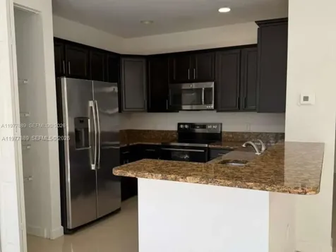 12350 S Village Circle Davie FL 33325