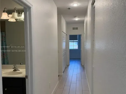 12350 S Village Circle Davie FL 33325