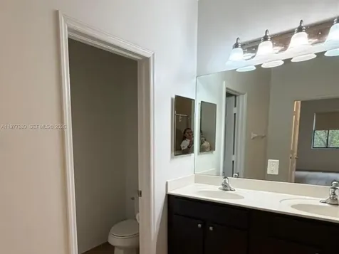 12350 S Village Circle Davie FL 33325