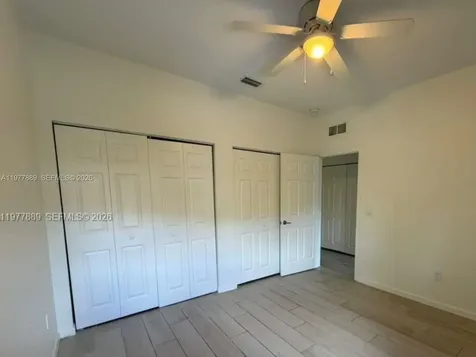 12350 S Village Circle Davie FL 33325