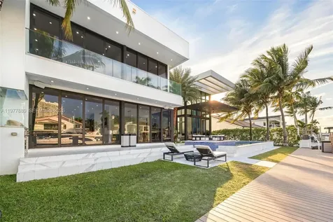 3367 NE 168th Street North Miami Beach FL 33160