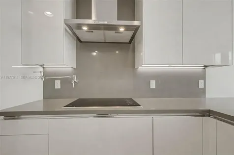 17475 Collins Avenue Miami Beach FL 33160