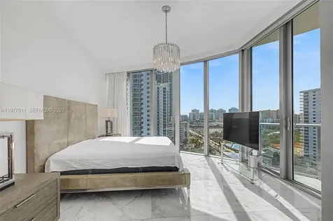 17475 Collins Avenue Miami Beach FL 33160
