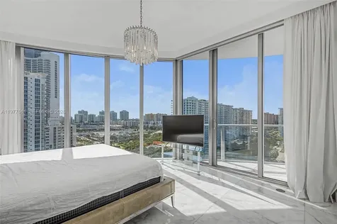 17475 Collins Avenue Miami Beach FL 33160