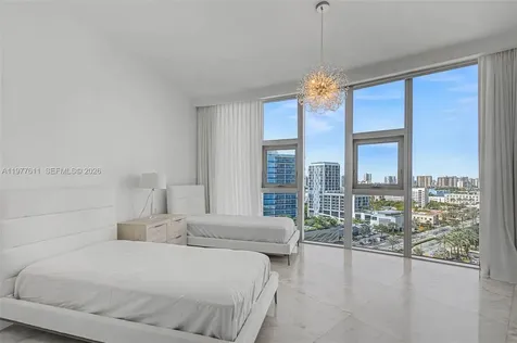 17475 Collins Avenue Miami Beach FL 33160