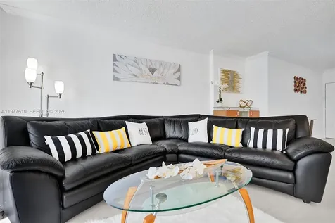 2501 S Ocean Drive Hollywood FL 33019