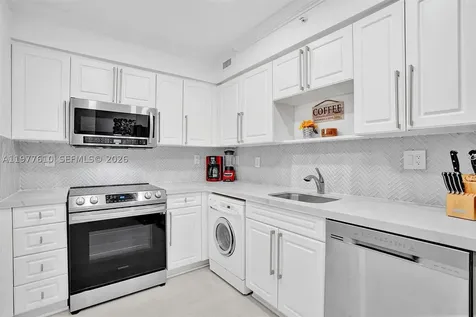 2501 S Ocean Drive Hollywood FL 33019