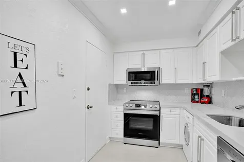 2501 S Ocean Drive Hollywood FL 33019