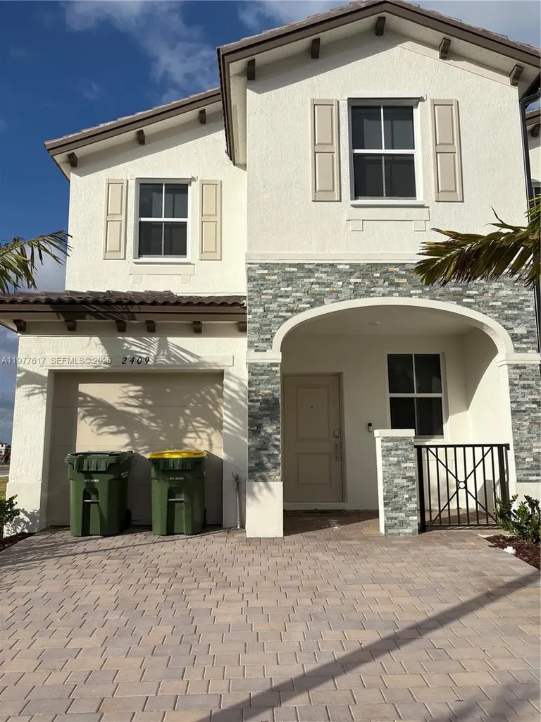 2409 SE 28th Street Homestead FL 33035