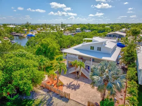 894 Ellen Drive Key Largo FL 33037
