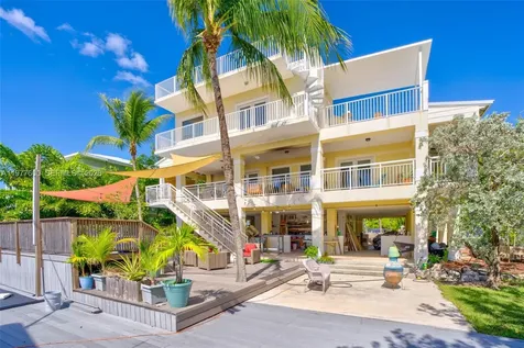 894 Ellen Drive Key Largo FL 33037