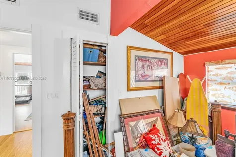 894 Ellen Drive Key Largo FL 33037