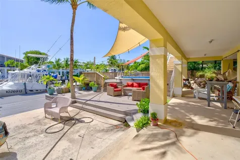 894 Ellen Drive Key Largo FL 33037